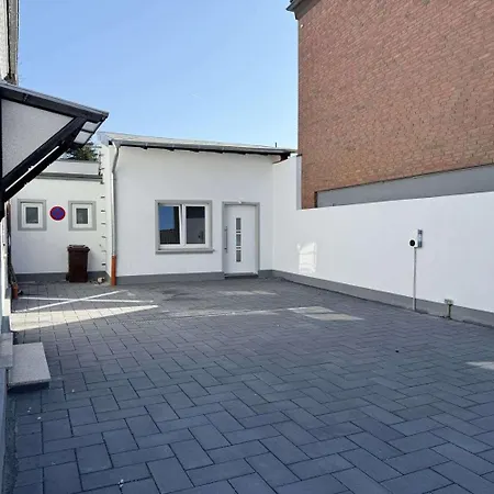 Fabulous House In * Wesseling